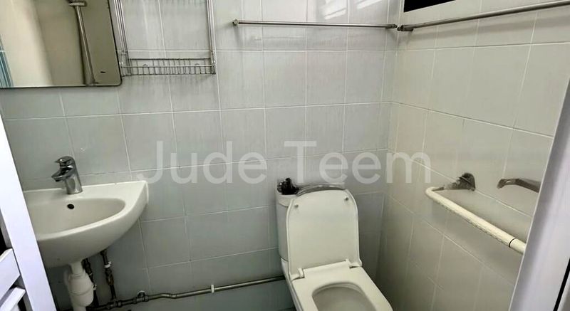 3 Room (3NG) HDB for Rent in  195 Bishan Street 13 - Image 5